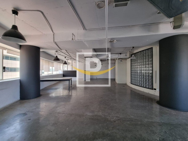 Escritório em Dubai, UAE 243 m² N.º 7633