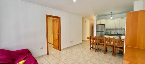 Apartamento de 3 dormitorios en Arona, Spain No. 159720 3