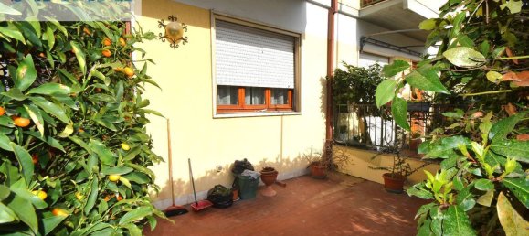 3-salle Maison à Viareggio, Italy No. 90483 12