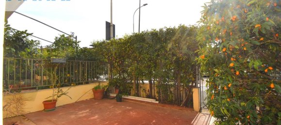 3-salle Maison à Viareggio, Italy No. 90483 8