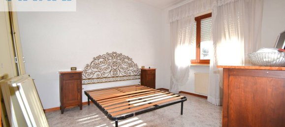 3-salle Maison à Viareggio, Italy No. 90483 28