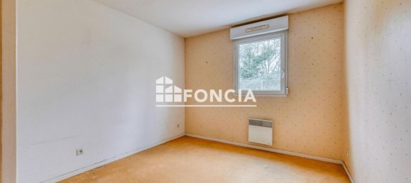 2 bedrooms Apartment in Cenon, France No. 343845 6