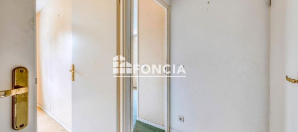 2 bedrooms Apartment in Cenon, France No. 343845 8