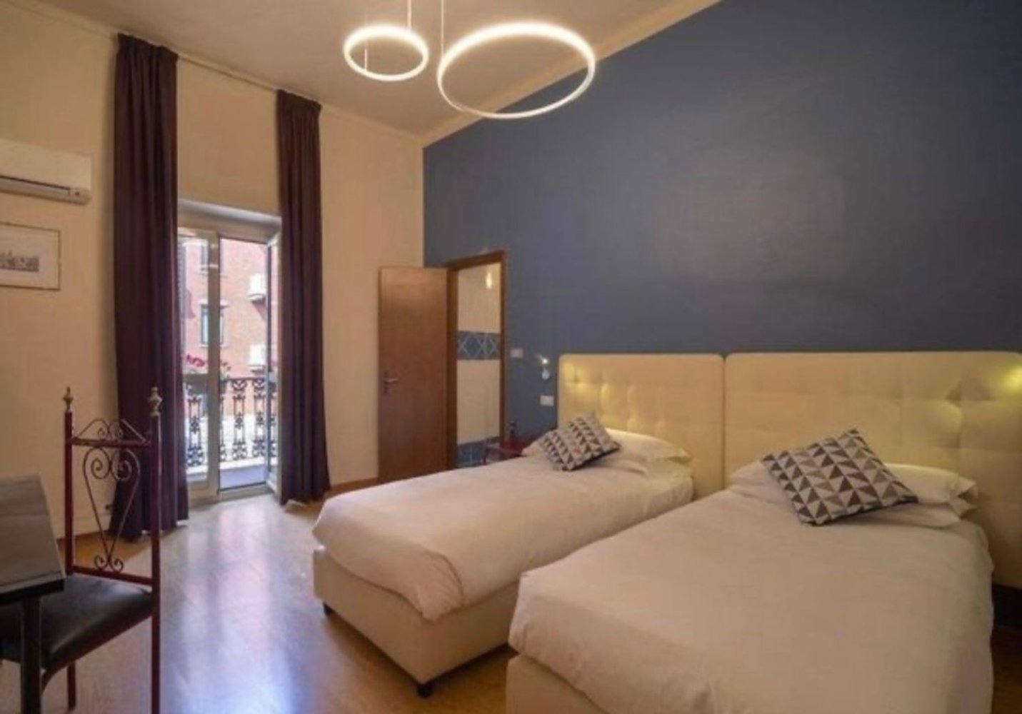 150m² Building in Logrono, Spain No. 93334