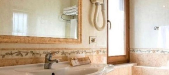 150m² Building in Logrono, Spain No. 93334 3