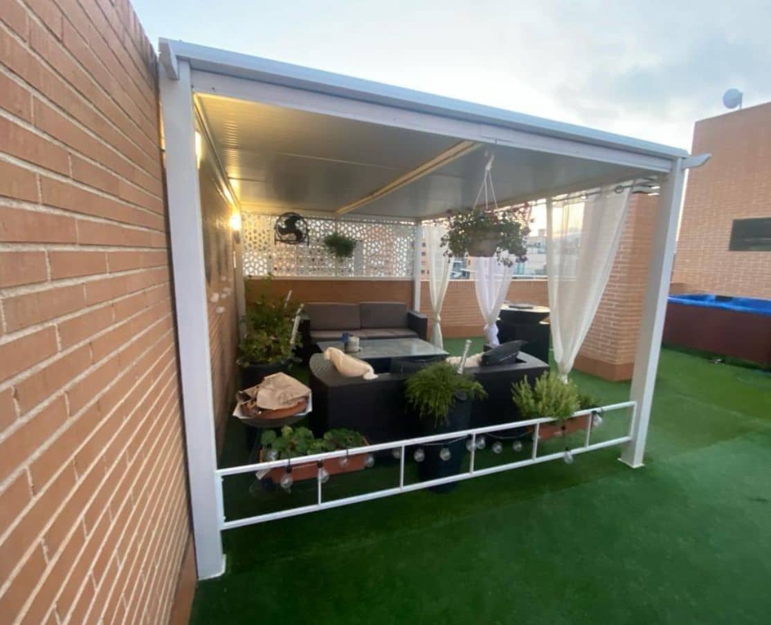 2 bedrooms Penthouse in Alicante, Spain No. 136199