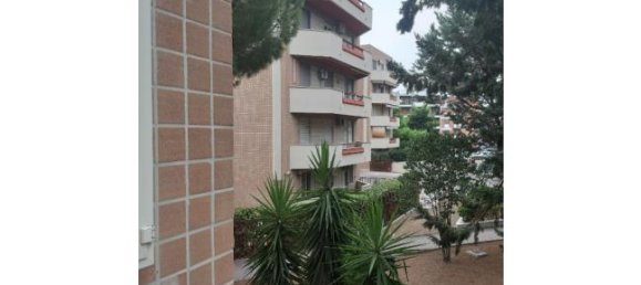 3 rooms Apartment in Foggia, Italy No. 252683 3