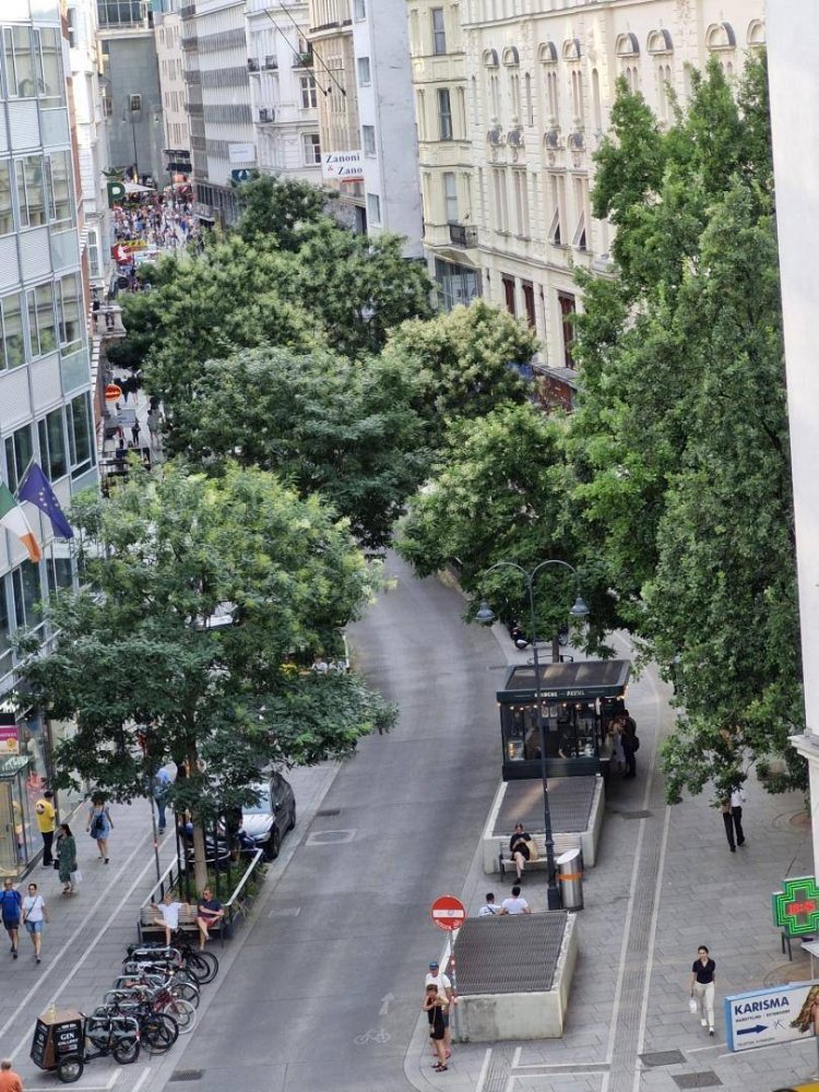 3 rooms Apartment in Vienna, Austria No. 111200