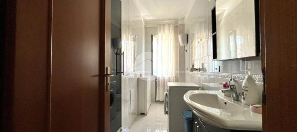 3 Schlafzimmer Wohnung in Giugliano in Campania, Italy, Nr. 358703 8