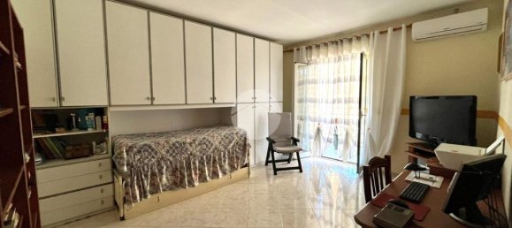 3 Schlafzimmer Wohnung in Giugliano in Campania, Italy, Nr. 358703 12