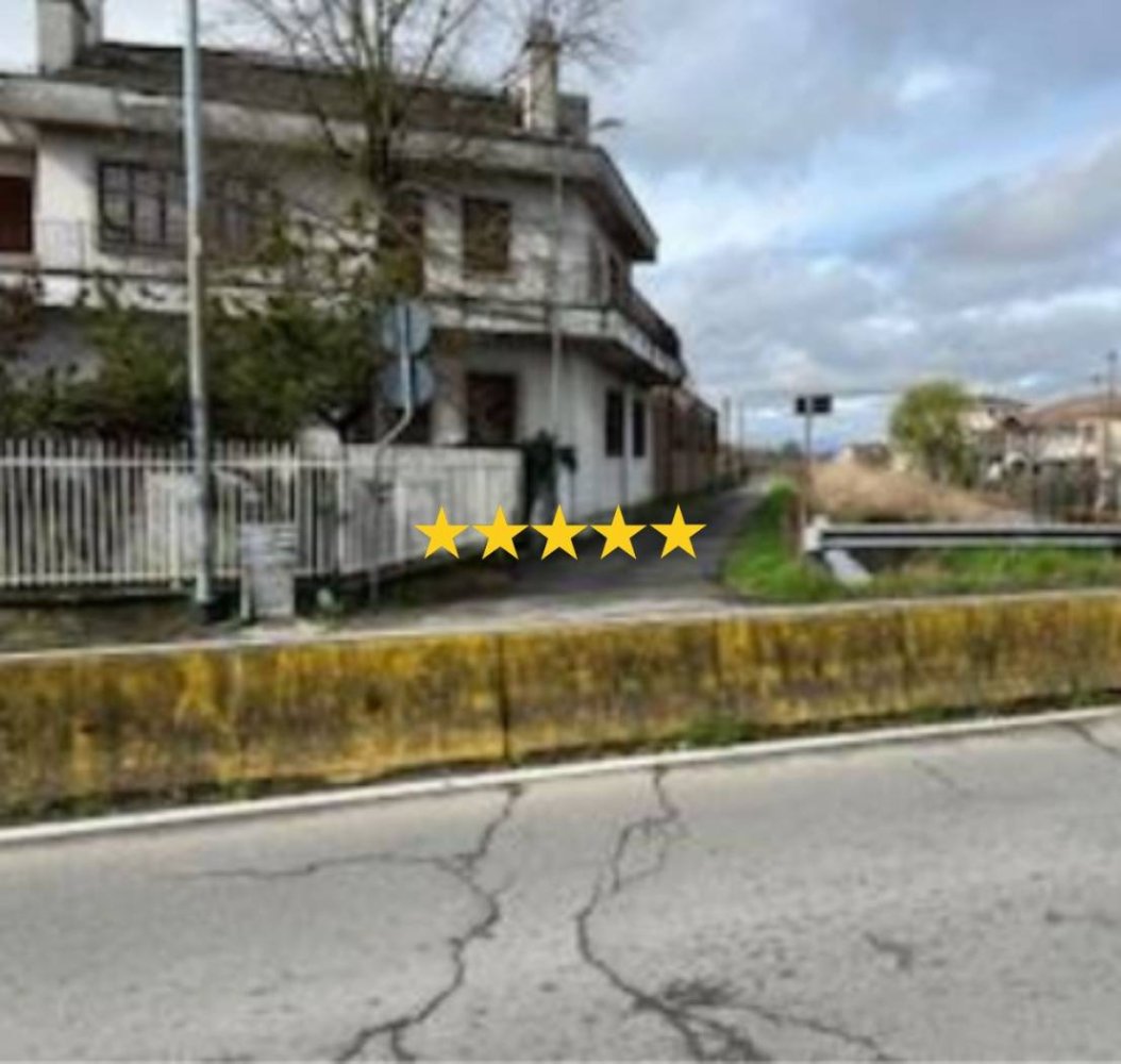 3 Schlafzimmer Villa in Mortara, Italy, Nr. 391497