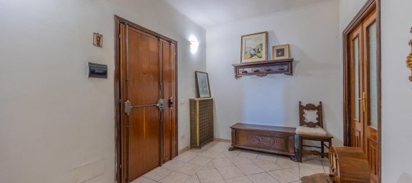 4 bedrooms Apartment in Rome, Italy No. 341100 41