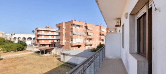 Apartamento de 3 dormitorios en Maglie, Italy No. 262049 22