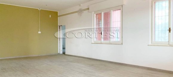 2 rooms Commercial property in Fano, Italy No. 178876 11