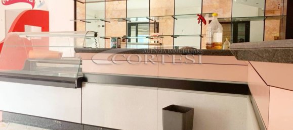 2 rooms Commercial property in Fano, Italy No. 178876 5