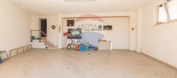 8-Zimmer Haus in Casoli, Italy, Nr. 15078 15