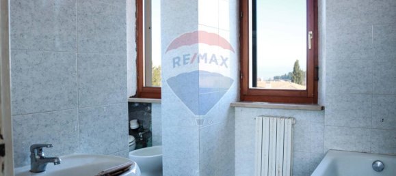 6 rooms Apartment in Cupramontana, Italy No. 5146 5