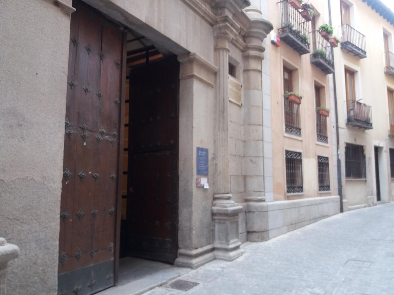 820m² Commercial property in Segovia, Spain No. 108101