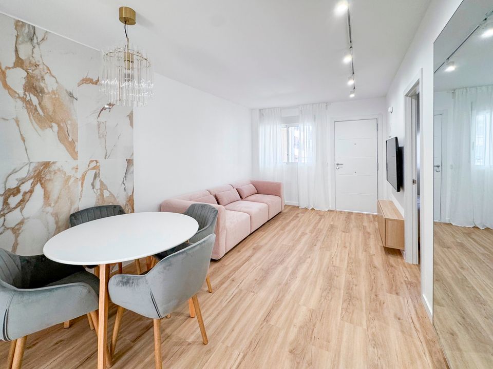 2 bedrooms Apartment in Alicante, Spain No. 181465