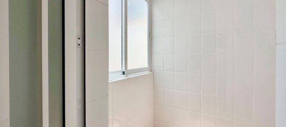 2 bedrooms Apartment in Alicante, Spain No. 181465 9