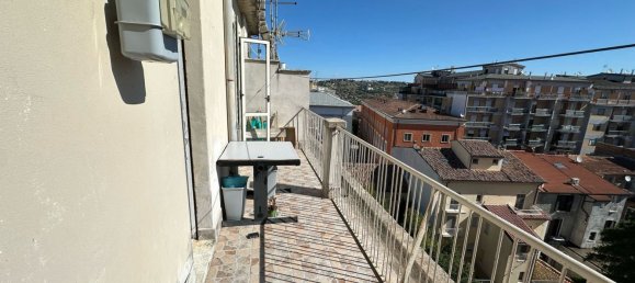 4 rooms Apartment in Campobasso, Italy No. 271214 6