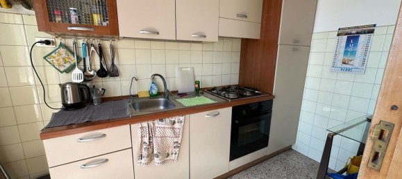 4 rooms Apartment in Campobasso, Italy No. 271214 4