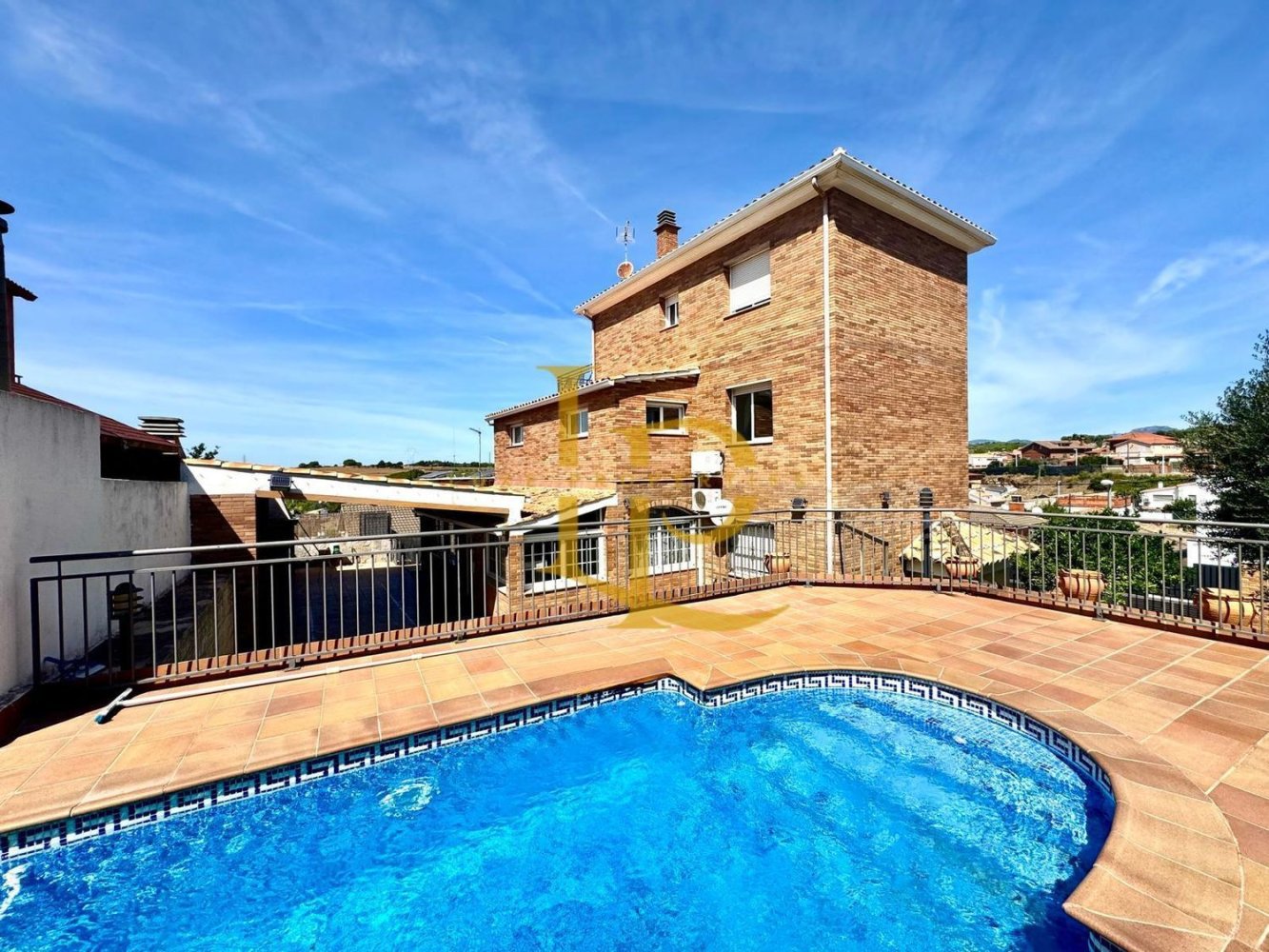 6 bedrooms House in Rubi, Spain No. 234009