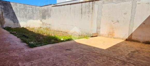 3 bedrooms House in Leverano, Italy No. 300016 32