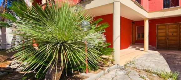 3 bedrooms House in Leverano, Italy No. 300016 4