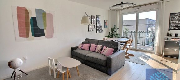 3 Schlafzimmer Wohnung in Puteaux, France, Nr. 145413 2