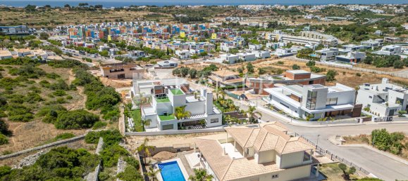 4 bedrooms Villa in Albufeira, Portugal No. 125519 10