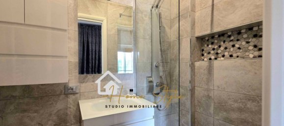 2 bedrooms Apartment in Rome, Italy No. 336580 26