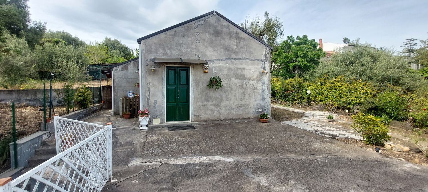 2-salle Maison à Ragalna, Italy No. 48727