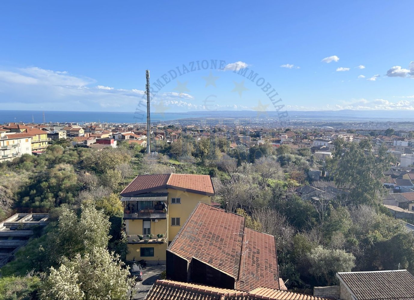 5 rooms Apartment in Catania, Italy No. 45628
