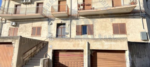 5 rooms Apartment in Catania, Italy No. 45628 12