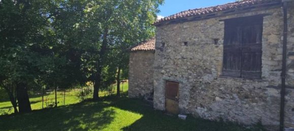 3 bedrooms House in Esino Lario, Italy No. 269499 2