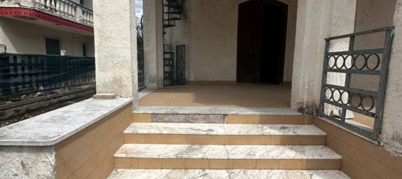 Вилла с 4 комнатами в Кастель Вольтурно, Италия № 33219 8