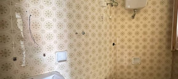 Вилла с 4 комнатами в Кастель Вольтурно, Италия № 33219 21