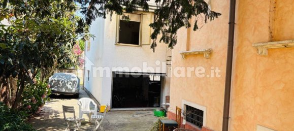 5 bedrooms Villa in Legnago, Italy No. 363941 9