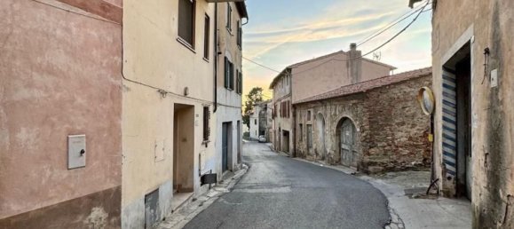 5 rooms House in Calci, Italy No. 45606 37