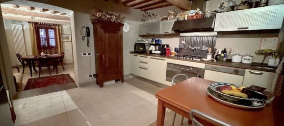 5 rooms House in Calci, Italy No. 45606 6