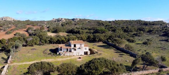 12-Zimmer Haus in Aglientu, Italy, Nr. 154176 3