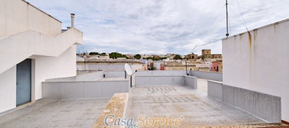 10 غرف نوم منزل في Parabita, Italy رقم 60350 40