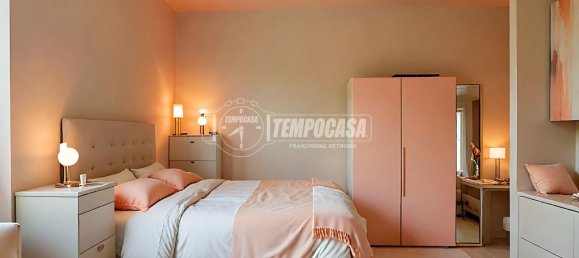 Studio in Milan, Italy No. 250748 7