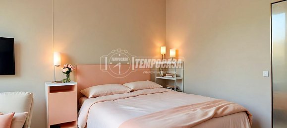 Studio in Milan, Italy No. 250748 2