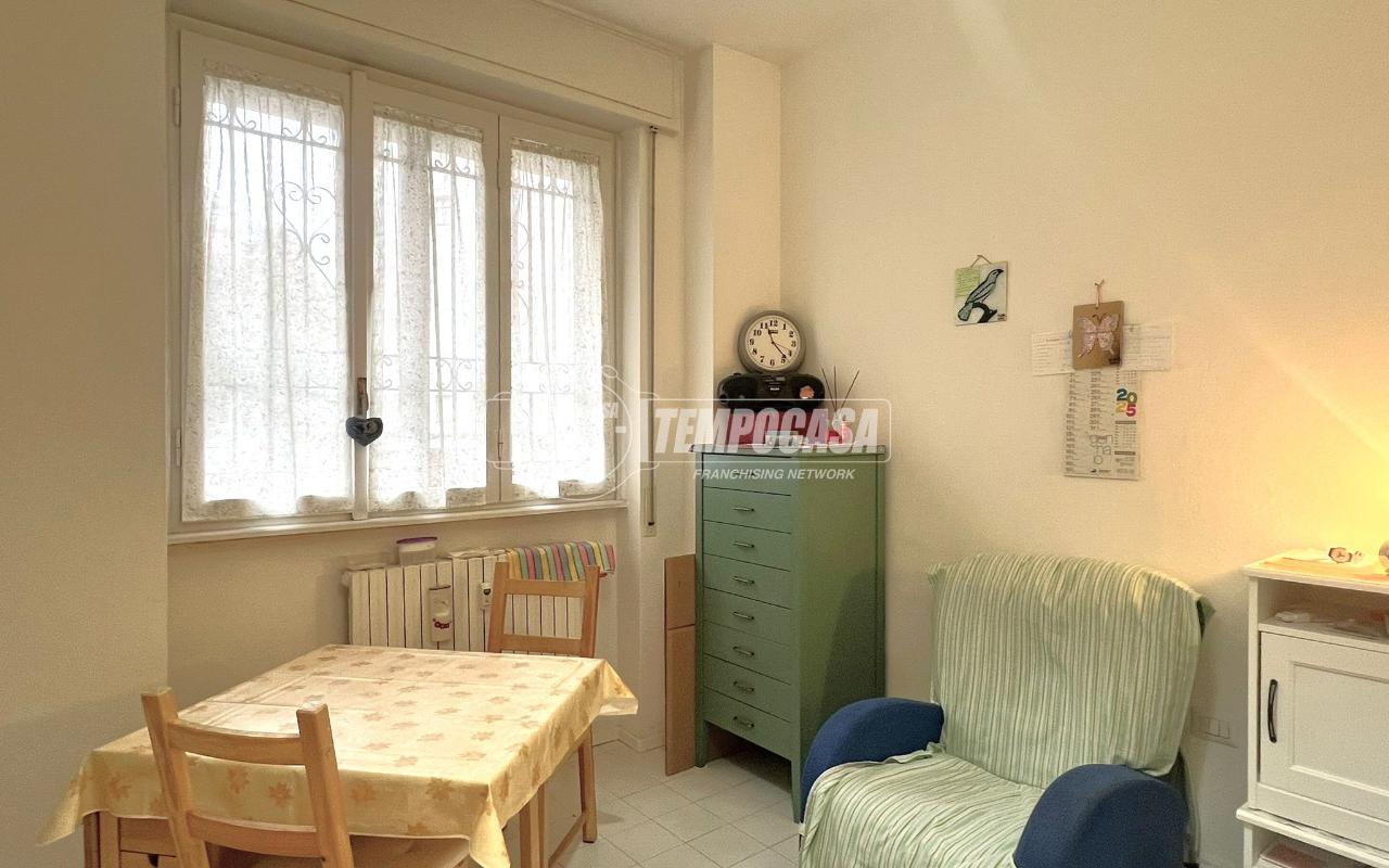 Studio in Milan, Italy No. 250748