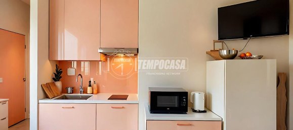 Studio in Milan, Italy No. 250748 4