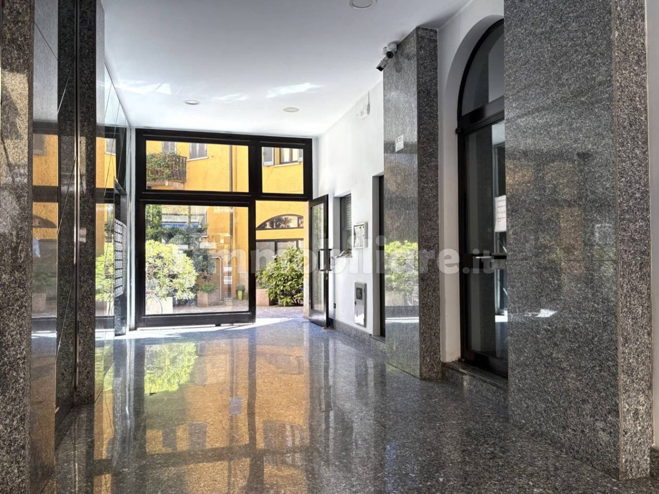 1 bedroom Apartment in Milan, Italy No. 313905