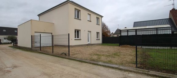 3 Schlafzimmer Haus in Darvoy, France, Nr. 47661 3