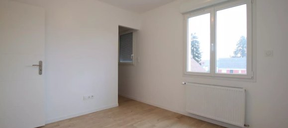 3 Schlafzimmer Haus in Darvoy, France, Nr. 47661 40